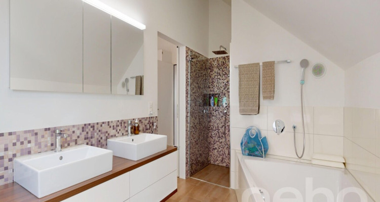 Neuwertiges EFH mit Sauna, Garten und hochwertigem Ausbau image 11