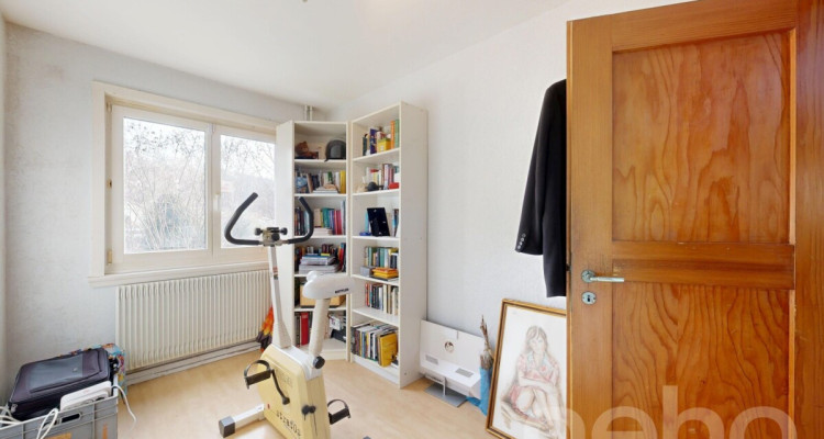 Freistehendes Einfamilienhaus auf 971 m2 Grundstück image 8