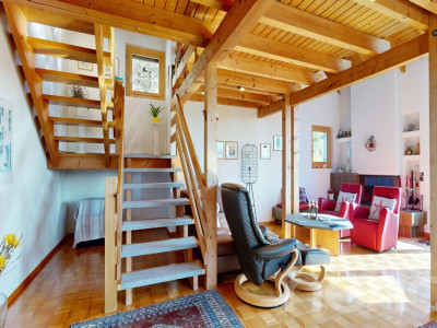 Charmantes 6 Zimmer Einfamilienhaus mit Pool, Sauna und Weitsicht image 2