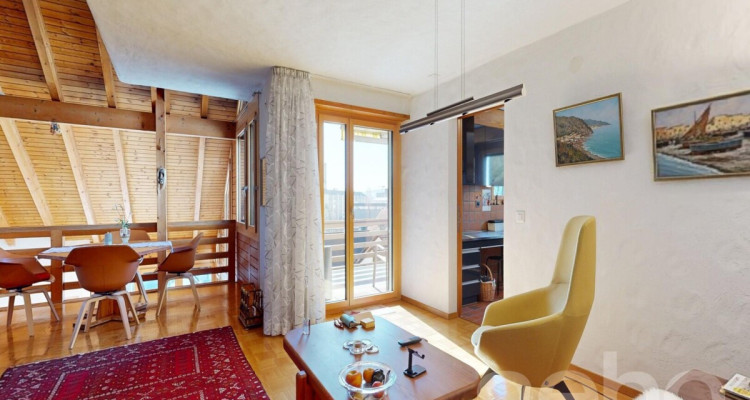 Charmantes 6 Zimmer Einfamilienhaus mit Pool, Sauna und Weitsicht image 3