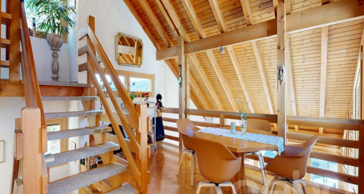 Charmantes 6 Zimmer Einfamilienhaus mit Pool, Sauna und Weitsicht image 4