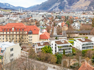 Grosszügige 4.5-Zimmer-Wohnung mit Bergblick an zentraler Lage in Chur image 1