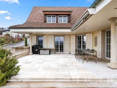 Luxus & Charme vereint - Traumliegenschaft in Oberwil image 1