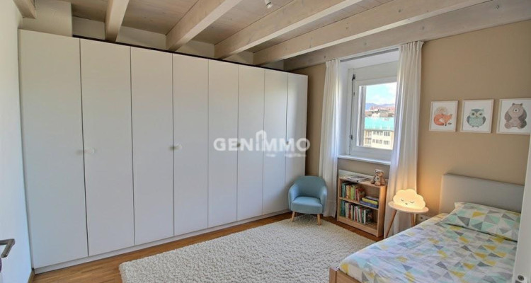 Dernier Étage dans un Immeuble Historique `Saint-Jean image 10