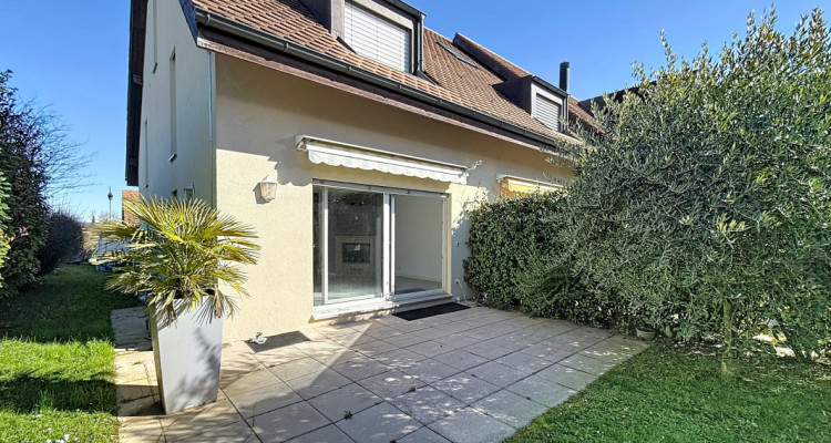 Charmante Villa mitoyenne en secteur résidentiel image 1