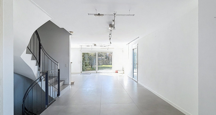 Charmante Villa mitoyenne en secteur résidentiel image 3