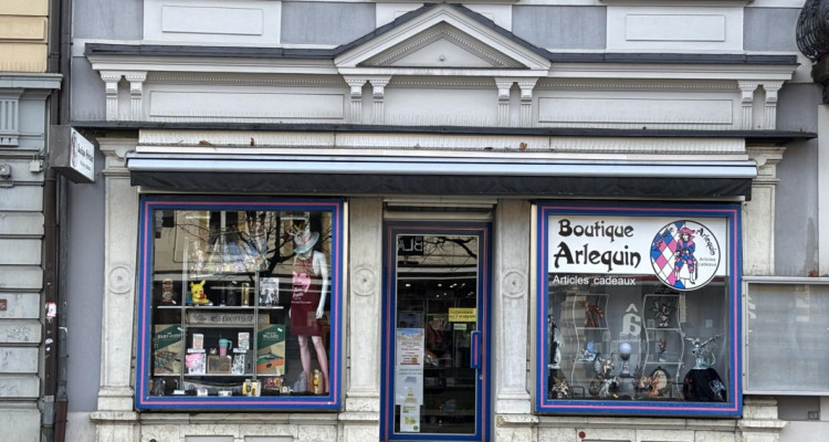 Surface commerciale centre-ville image 1