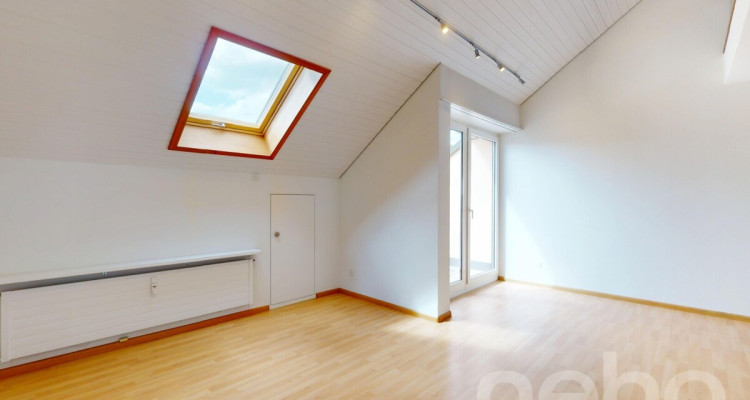 Stilvolle 2.5-Zimmer-Attikawohnung mit Balkon in Riehen image 9