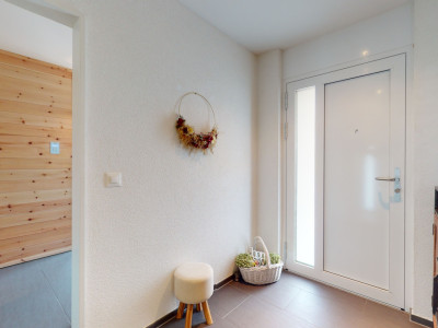 Modernes 5.5 Zimmer Reiheneckhaus mit Garten und Sauna image 12