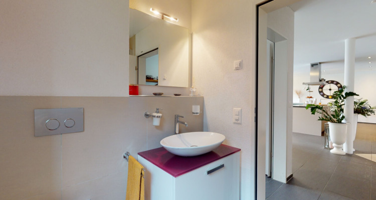 Modernes 5.5 Zimmer Reiheneckhaus mit Garten und Sauna image 11