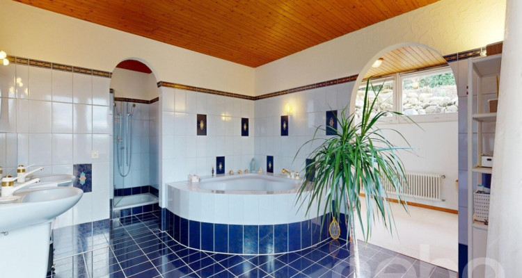 Grosszügiges Wohnen in unverbaubarer Aussichtslage image 9