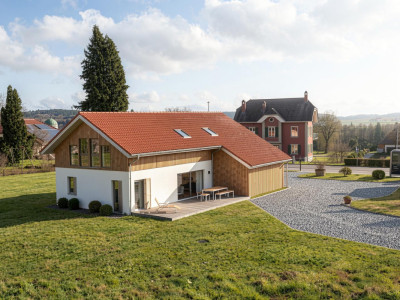 TREYTORRENS - DEUX MAGNIFIQUES DUPLEX DANS VILLA NEUVE AVEC BATIMENT ECURIE image 5