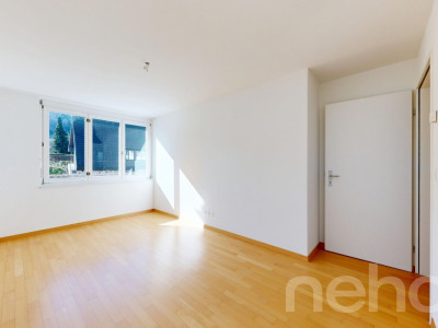 Helle und grosszügige 4.5-Zimmer-Wohnung in ruhiger Wohnlage image 11