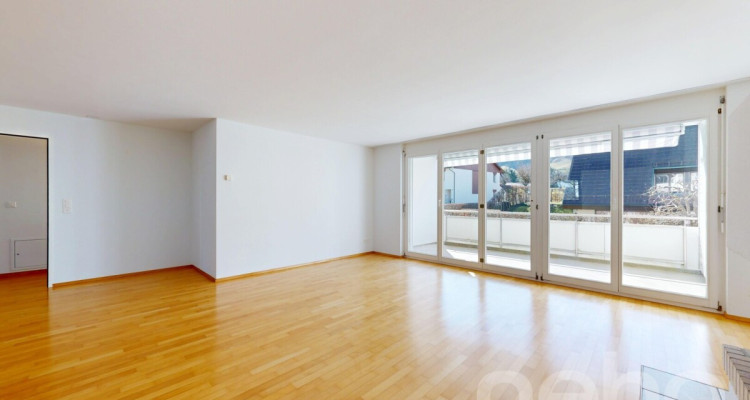 Helle und grosszügige 4.5-Zimmer-Wohnung in ruhiger Wohnlage image 3