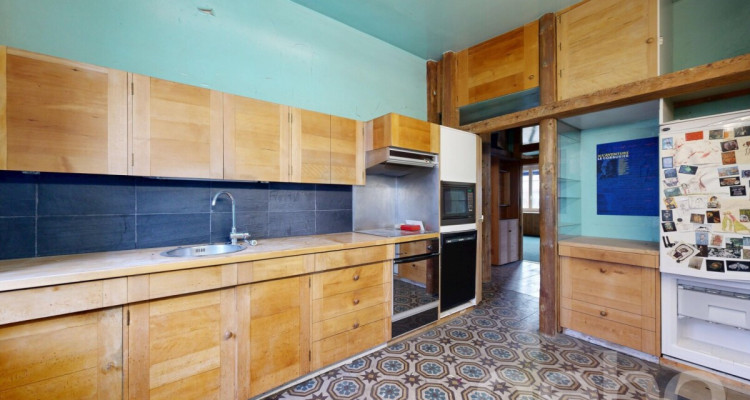 Rendement ? 400 m² habitables, fort potentiel, emplacement idéal image 9