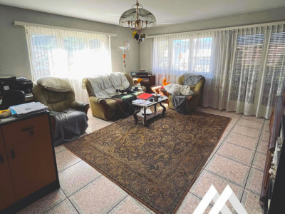 Rare ! Maison atypique avec fort potentiel de transformation image 3