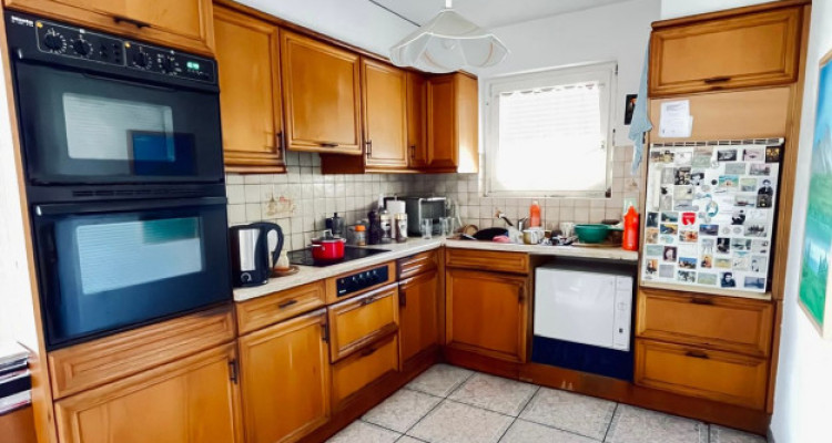 Rare ! Maison atypique avec fort potentiel de transformation image 4