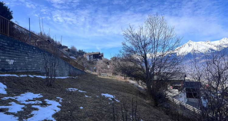 PARCELLE CONSTRUCTIBLE DE 1310 M2, LES AGETTES image 3