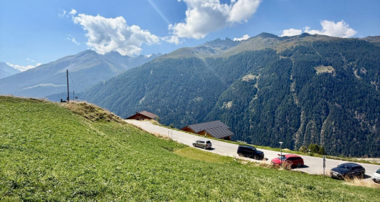 PARCELLE 4104 M2 ! POSSIBILITÉ DE CONSTRUIRE 5 CHALETS, EISON image 4