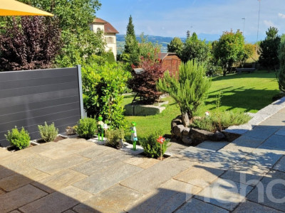 Mehr als nur Wohnen: Lifestyle-Refugium mit Bauparzelle als Garten image 3