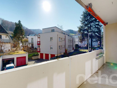 Helle 4.5- Zimmer Wohnung mit Lift und Balkon image 3