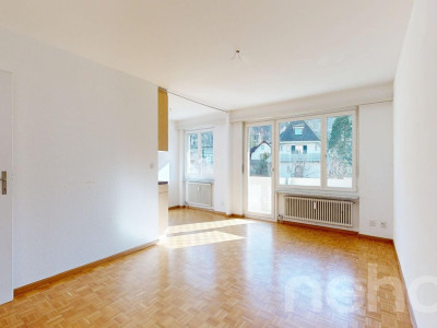 Helle 4.5- Zimmer Wohnung mit Lift und Balkon image 4