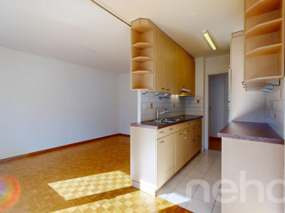 Helle 4.5- Zimmer Wohnung mit Lift und Balkon image 5