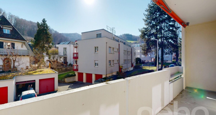 Helle 4.5- Zimmer Wohnung mit Lift und Balkon image 3