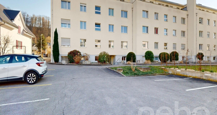 Helle 4.5- Zimmer Wohnung mit Lift und Balkon image 12