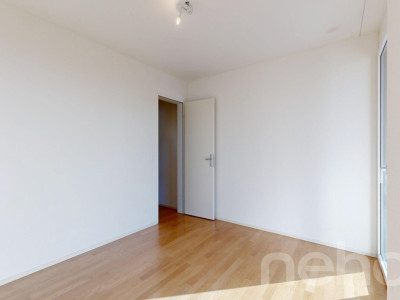Moderne 3.5-Zimmer-Wohnung mit grossem Balkon und 2 Garagenplätzen image 12