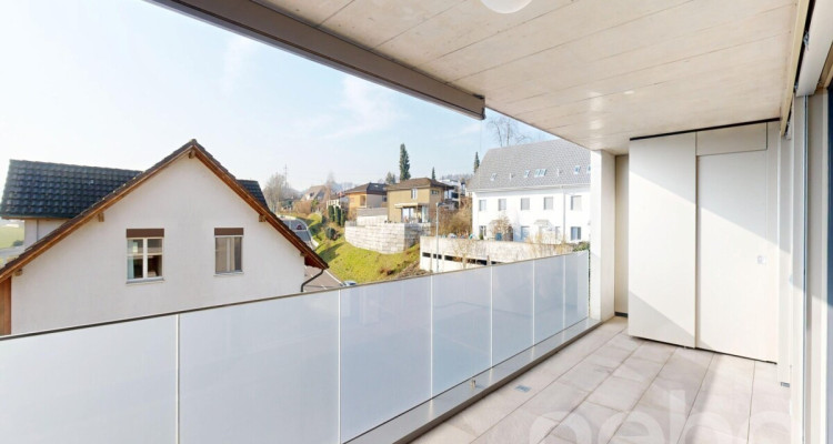 Moderne 3.5-Zimmer-Wohnung mit grossem Balkon und 2 Garagenplätzen image 9