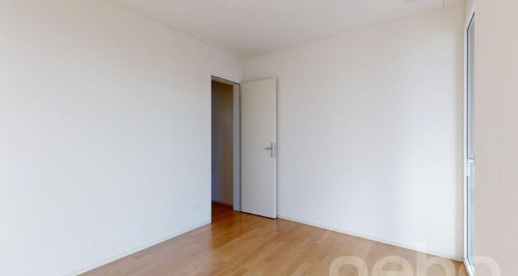 Moderne 3.5-Zimmer-Wohnung mit grossem Balkon und 2 Garagenplätzen image 12