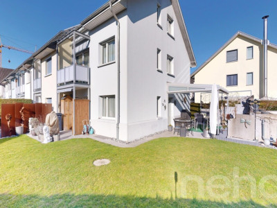 Charmantes 6.5-Zimmer-Reiheneckhaus in Felben-Wellhausen image 1