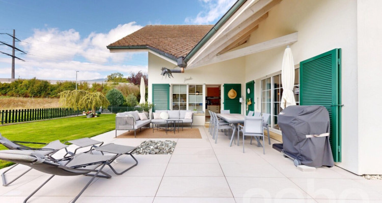 Magnifique maison de 6.5 pièces à Thielle image 1