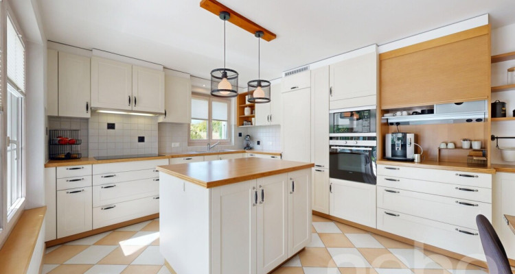 Magnifique maison de 6.5 pièces à Thielle image 7