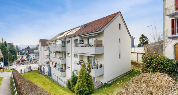 Appartement lumineux de 3.5 pièces avec balcon à Oron-la-Ville image 1