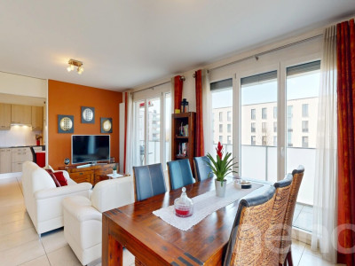 Dernier étage lumineux avec grand balcon à Villars-sur-Glâne image 1