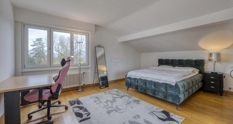 EN EXCLUSIVITÉ : Propriété familiale de caractère sur belle parcelle arborée à Genthod image 13