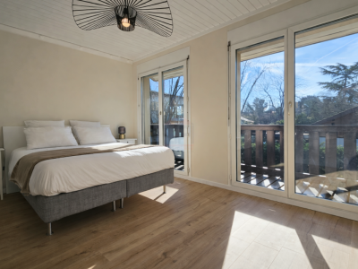 Maison jumelée entièrement rénovée en 2025 Jardin plein sud & volumes généreux image 7