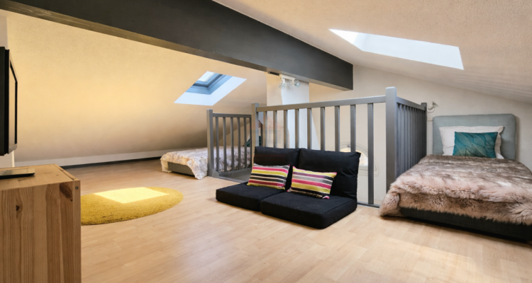 Maison jumelée entièrement rénovée en 2025 Jardin plein sud & volumes généreux image 11