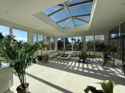 Magnifique villa familiale rénovée avec piscine  image 1