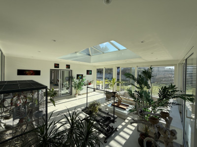 Magnifique villa familiale rénovée avec piscine  image 3