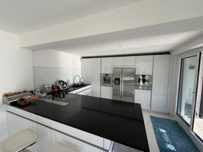 Magnifique villa familiale rénovée avec piscine  image 18