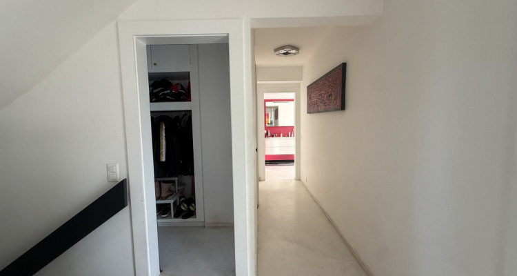 Magnifique villa familiale rénovée avec piscine  image 6