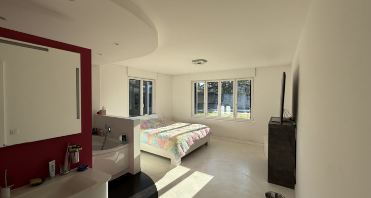 Magnifique villa familiale rénovée avec piscine  image 7