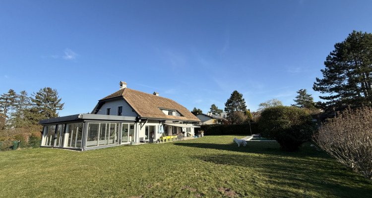 Magnifique villa familiale rénovée avec piscine  image 20