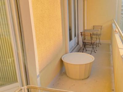 Joli 4 pièces avec balcon à la Servette image 7