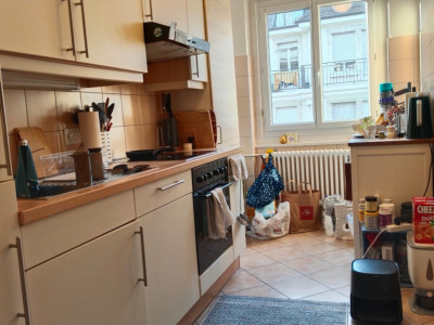 Joli 4 pièces avec balcon à la Servette image 8