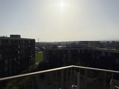 Appartement 3,5p au dernier étage  image 1