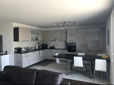 Appartement 2,5p meublé avec grande terrasse et vue lac – Lausanne image 3